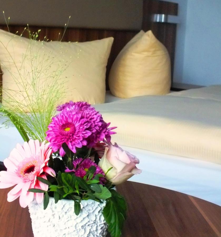 Hotel Loewen Meckenbeuren Dış mekan fotoğraf