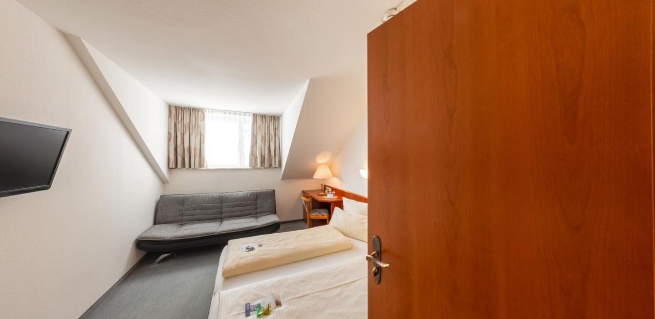 Hotel Loewen Meckenbeuren Dış mekan fotoğraf