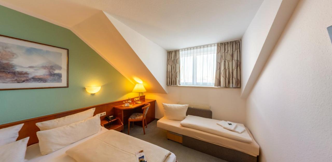 Hotel Loewen Meckenbeuren Dış mekan fotoğraf